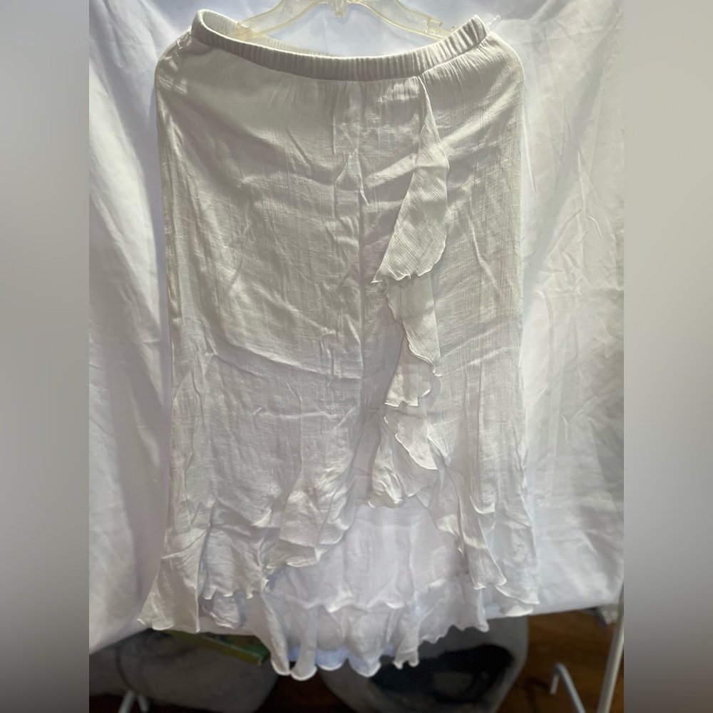 by & by White Ruffled Midi Skirt